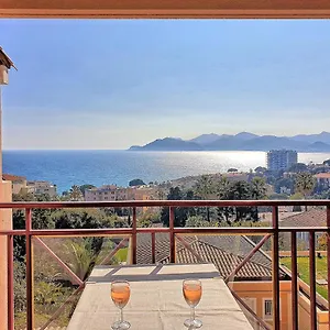 https://cocon-cannois.fr-provencehotel.com