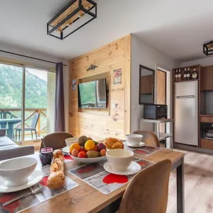 https://4p_piscine_garage_wifi_centre-station.fr-provencehotel.com